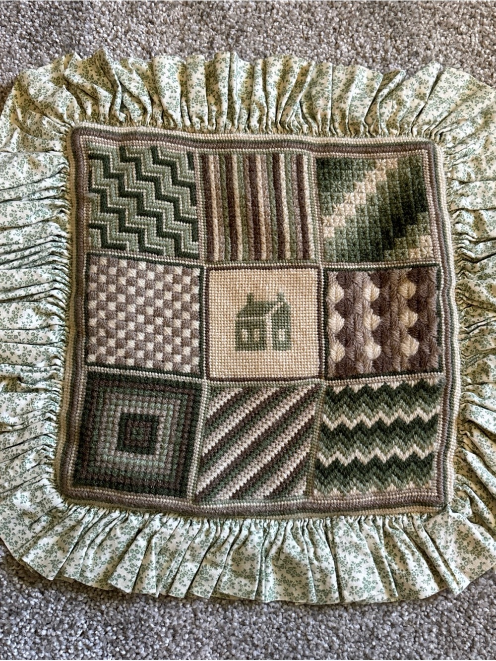 VNTG Needlepoint Stitch Decorative SQUARE Pillow Sham Green Cottagecore Country